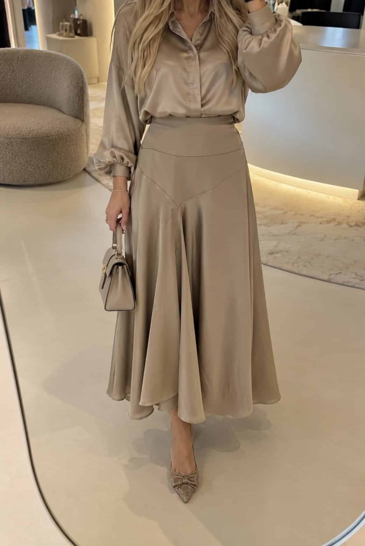 Split skirt